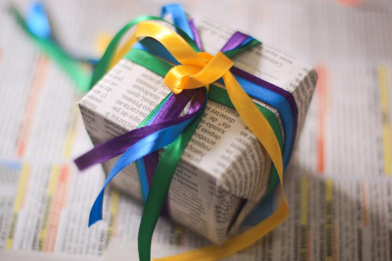 10 Ways To Reuse Newspaper -CatchyFreebies