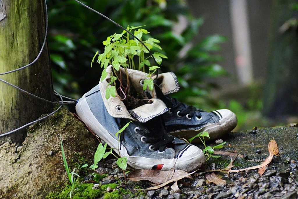 How to Recycle Old Shoes (Yes It’s Possible) - Green Coast